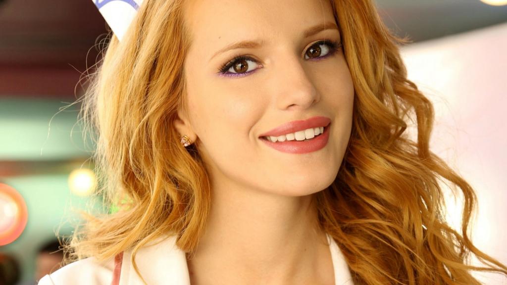 美女明星贝拉索恩