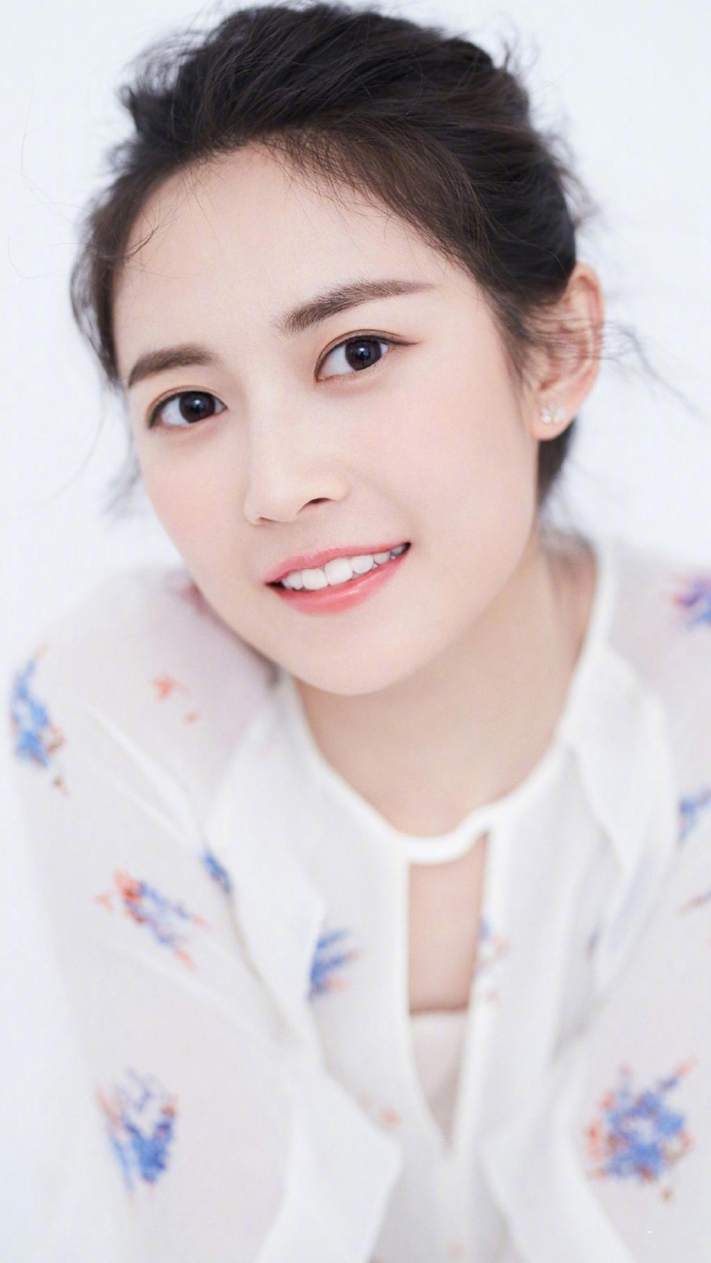 灵气逼人的陈钰琪