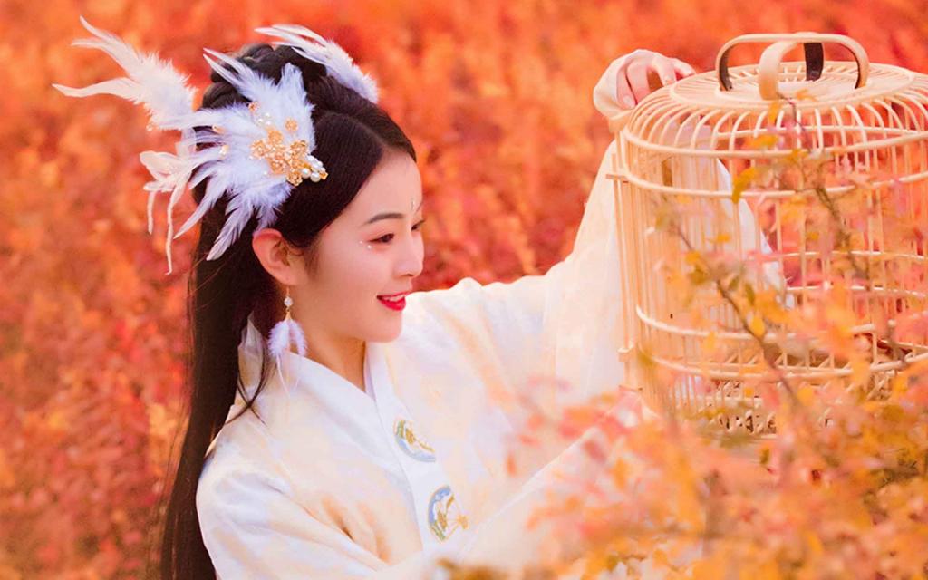 甜美俏皮古装美女写真