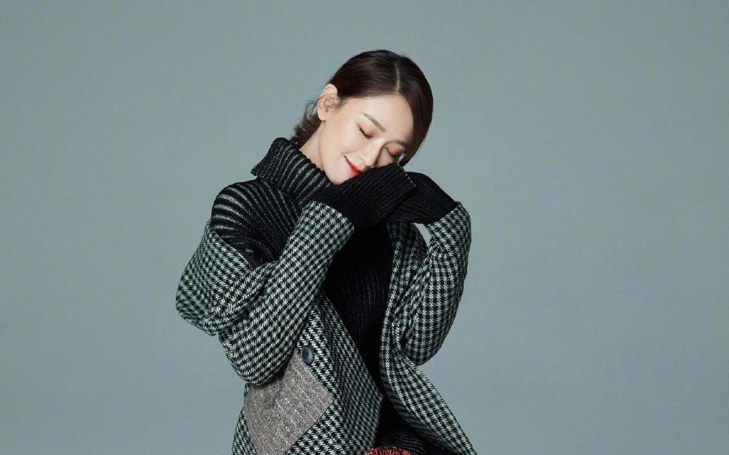 陈乔恩成熟优雅写真