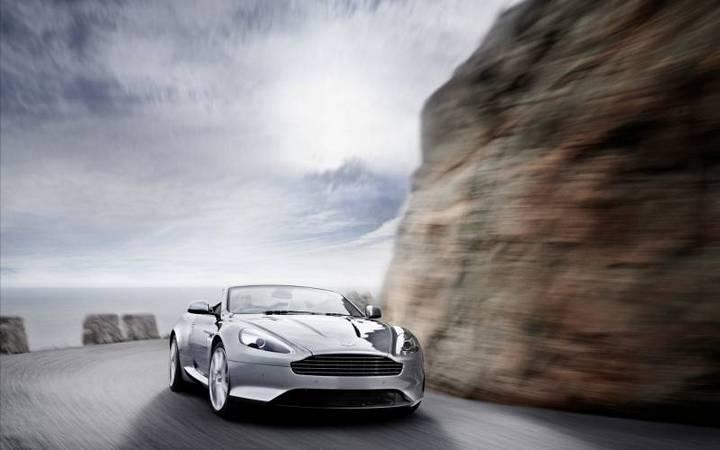 敞篷跑车阿斯顿·马丁