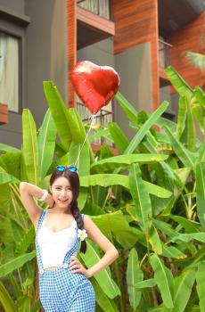 小清新美女户外写真-13