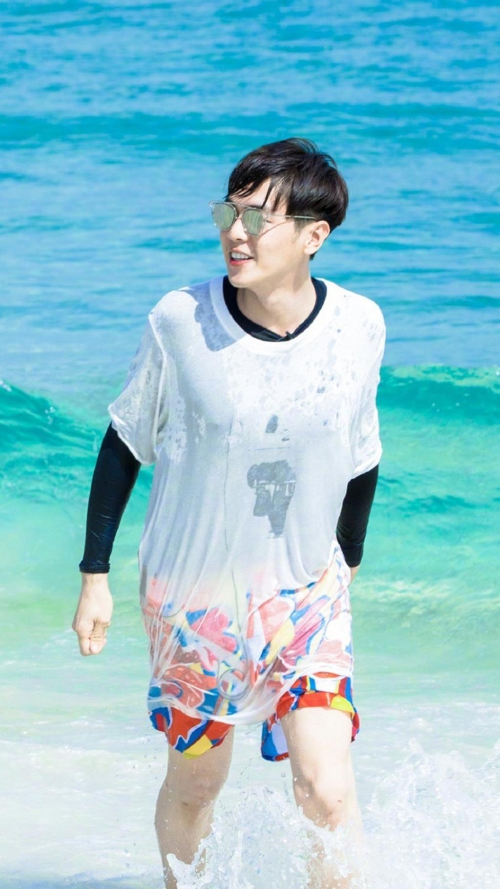 花儿与少年张若昀剧照