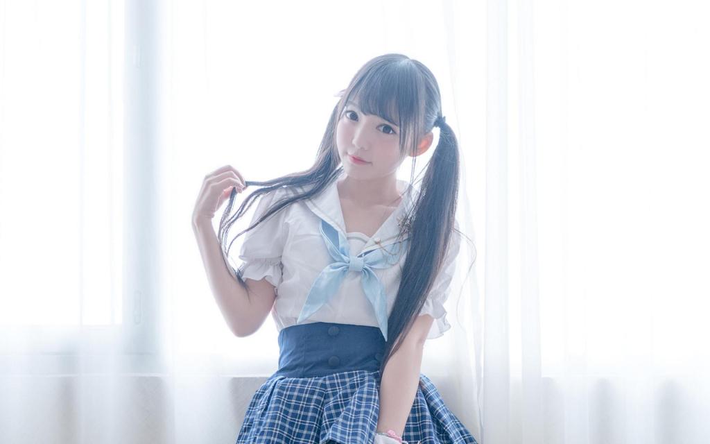 清纯双马尾学生妹写真