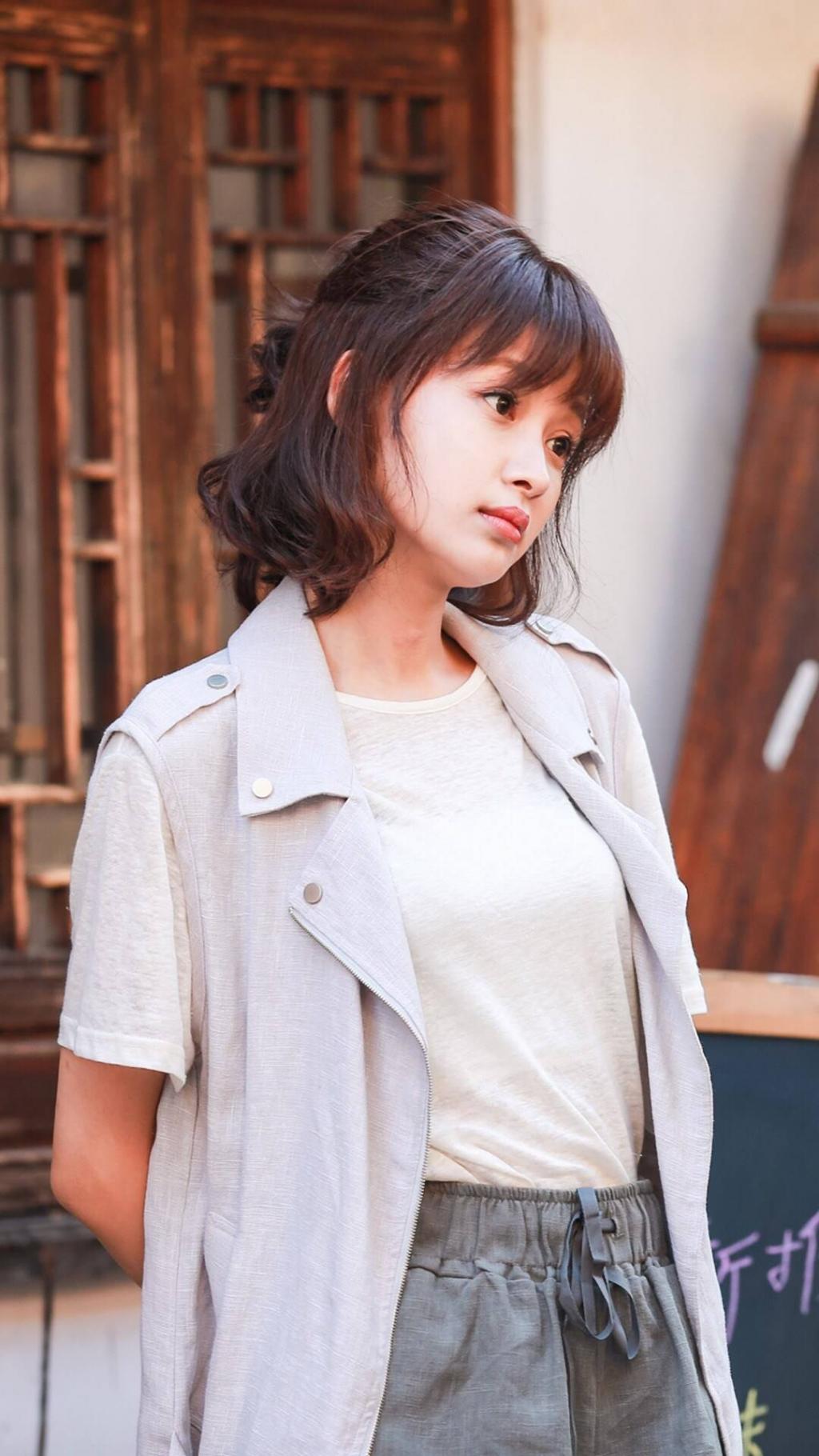 《因为遇见你》官方剧照海报