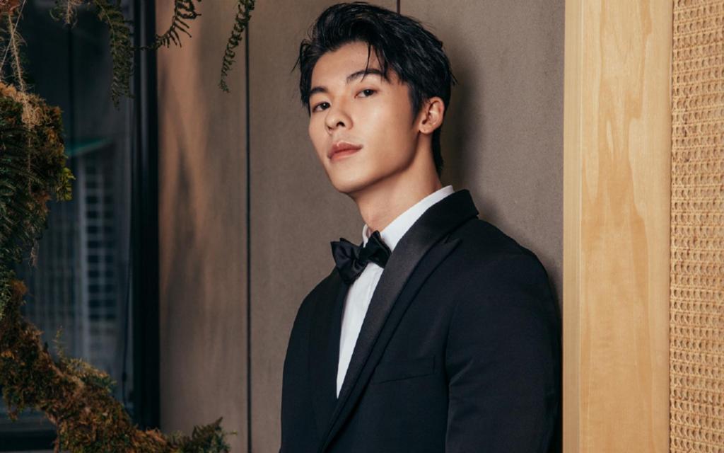 许光汉帅气雅痞西装写真