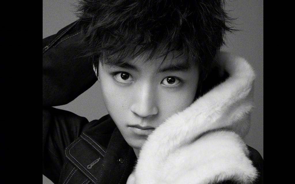 清新帅气偶像王俊凯