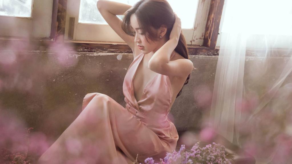 清纯养眼辣妹居家写真