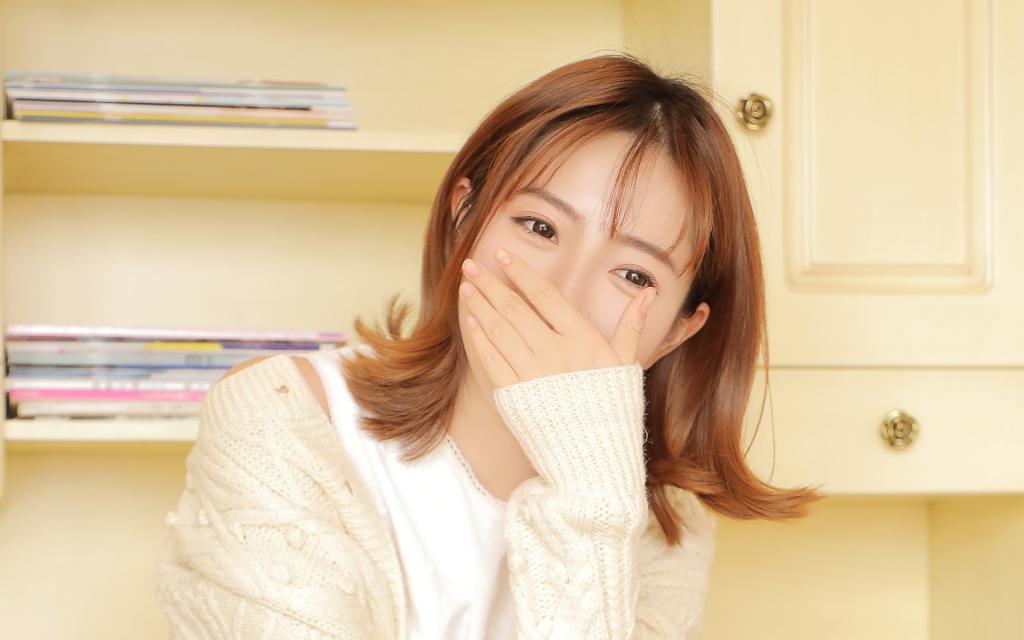 短发平面模特星辰性感壁纸