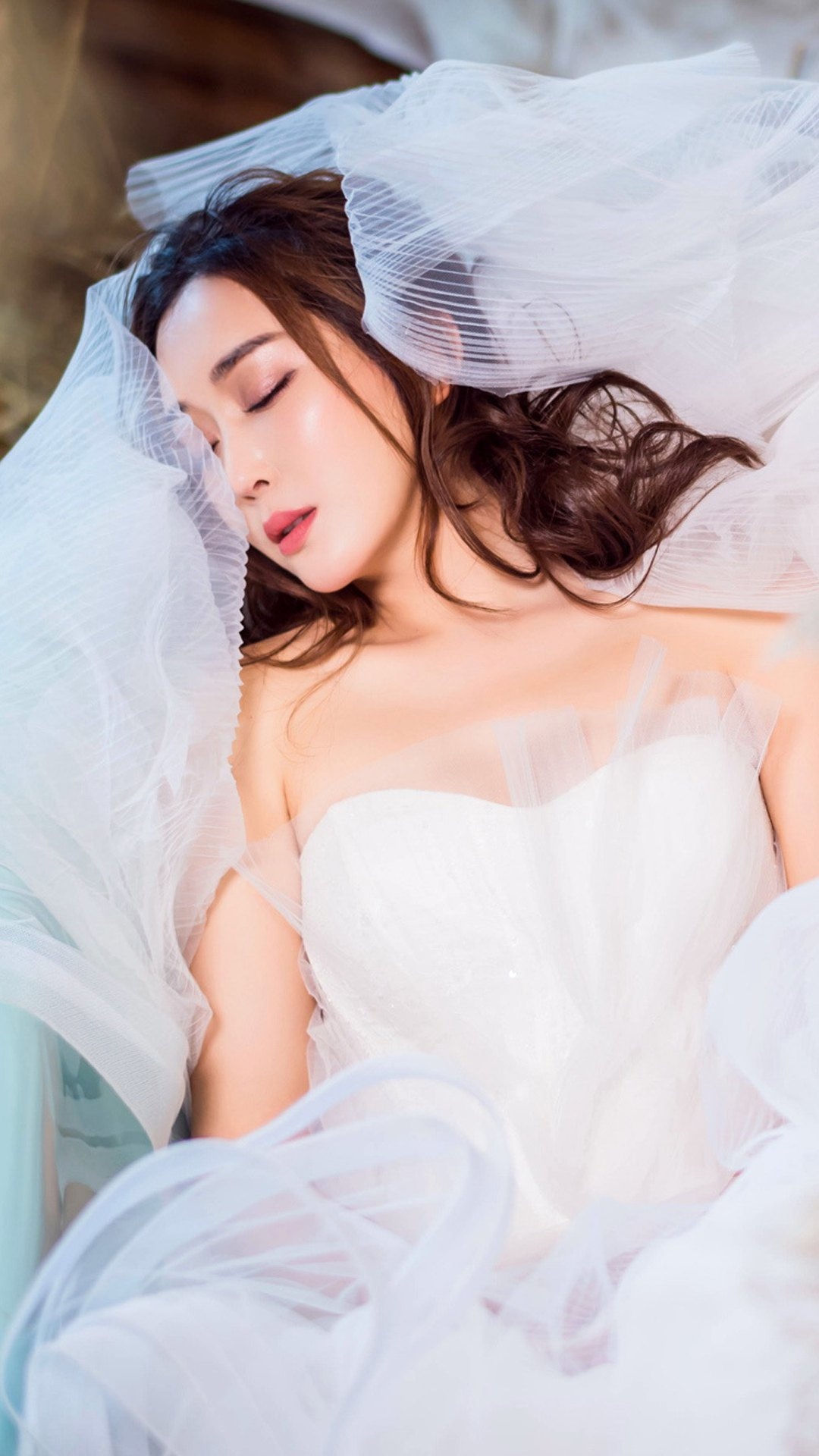 气质美女杜若溪唯美双面天使写真