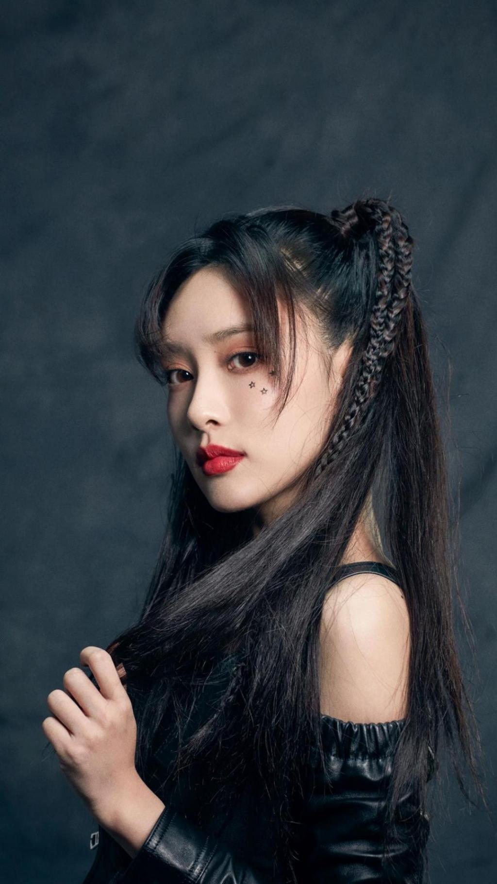 孟子义时尚气质诱人写真