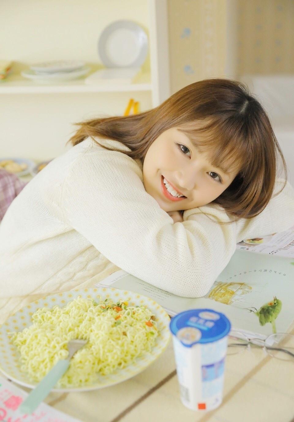 温婉文艺美女私房写真