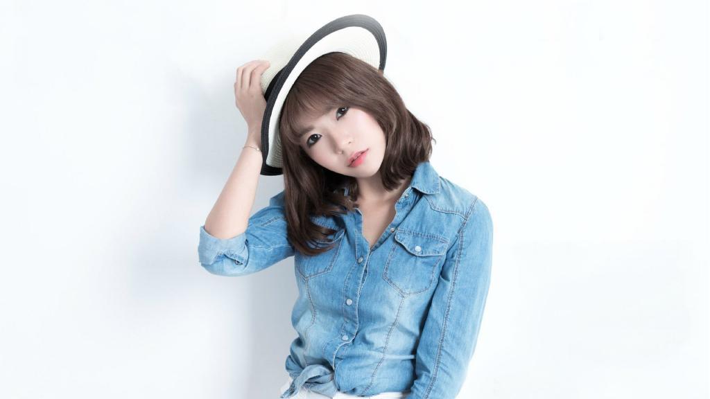 牛仔粉嫩女生写真