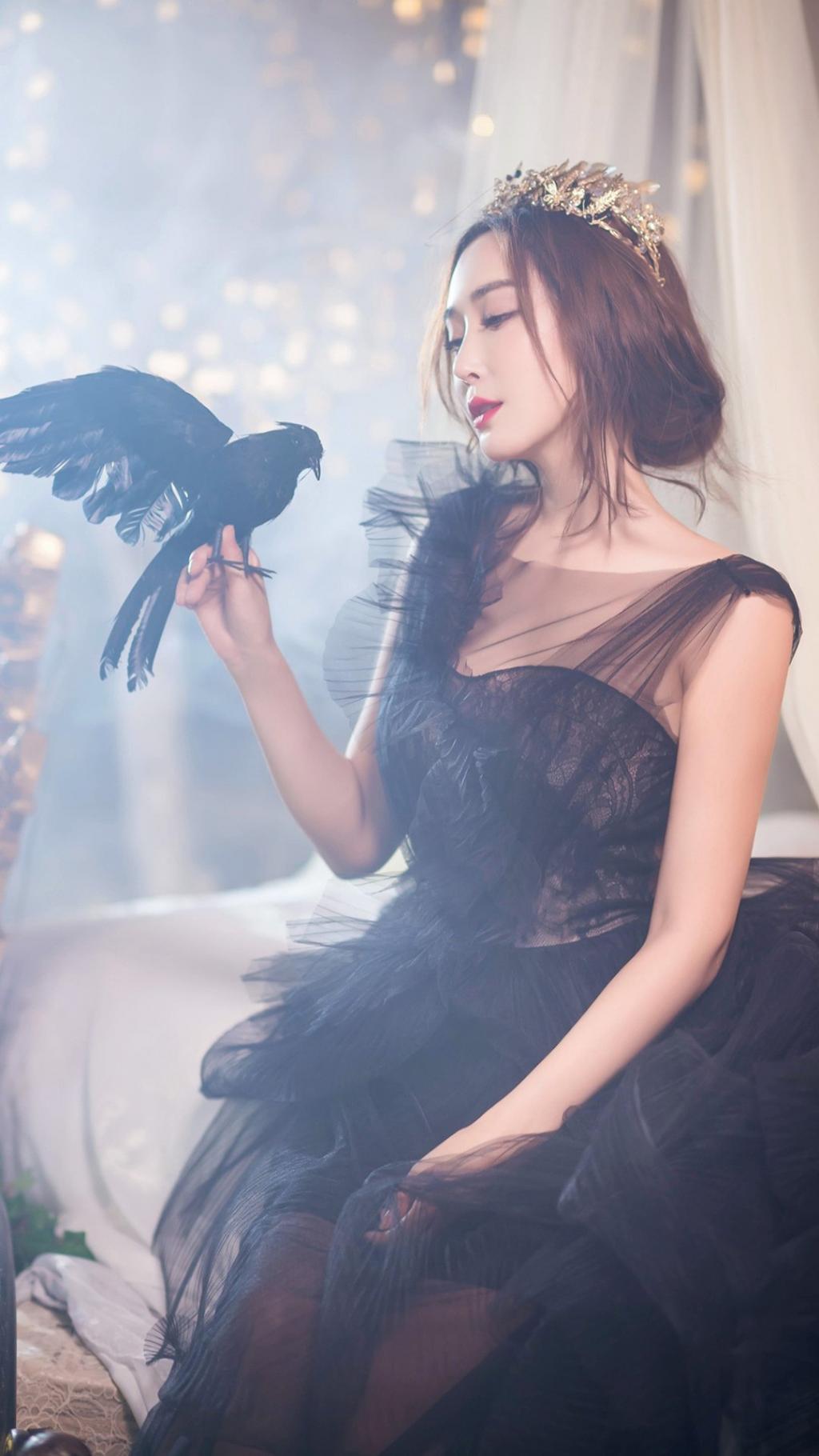 气质美女杜若溪唯美双面天使写真