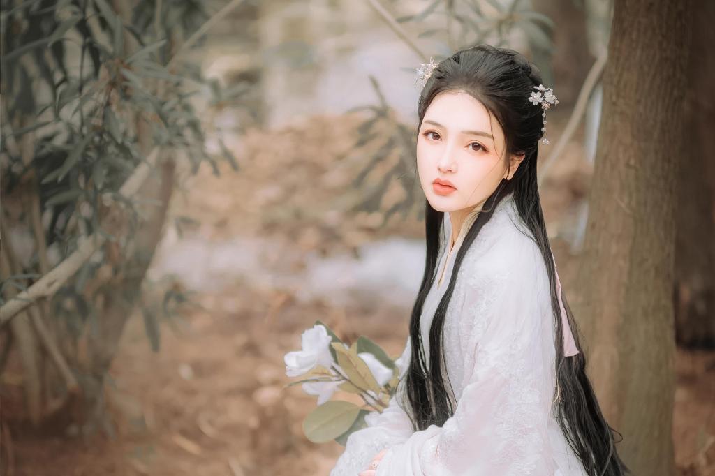 清丽素雅古风美人写真
