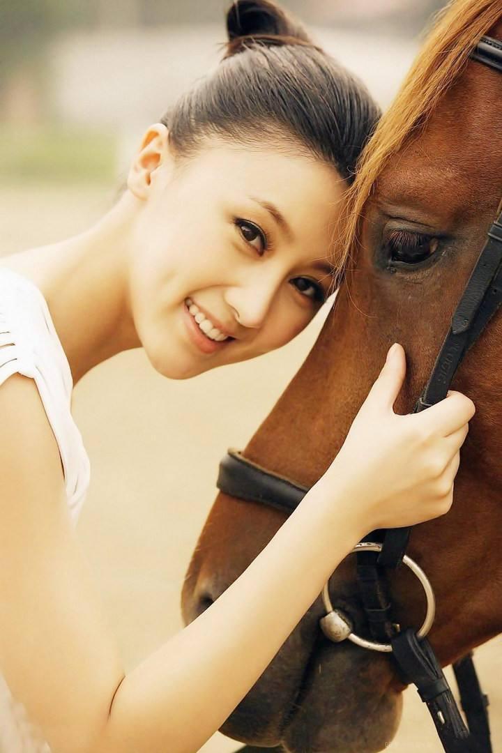 女演员甘薇写真