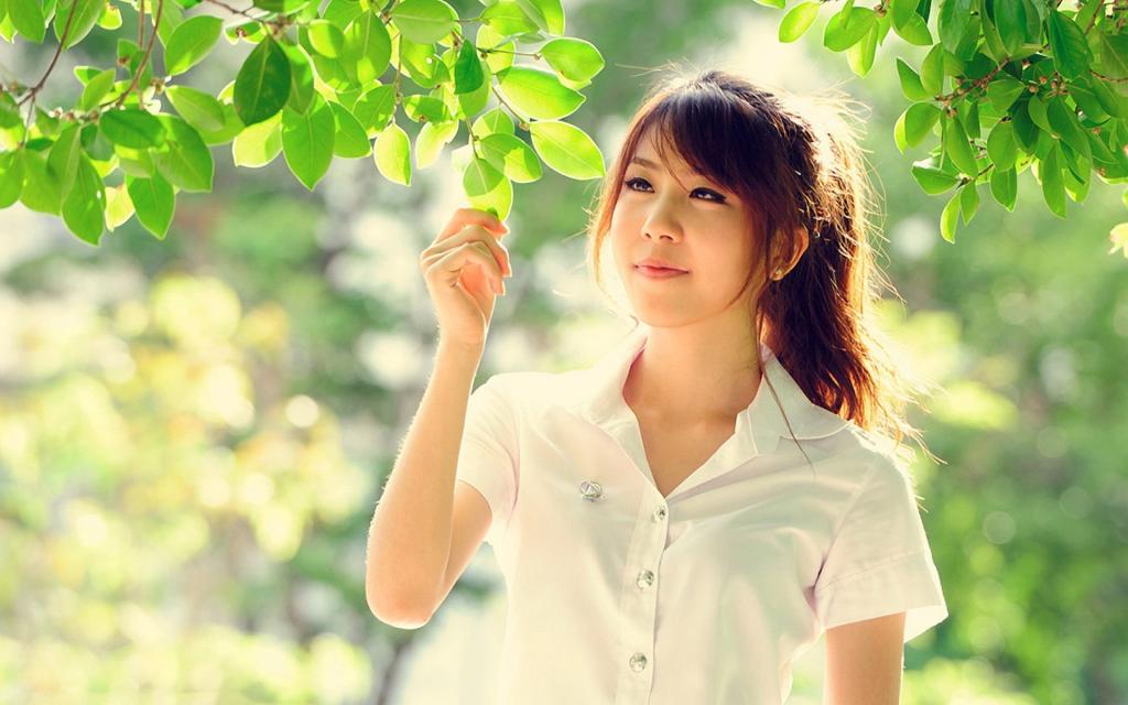 魅惑勾人心魂性感美女迷人写真