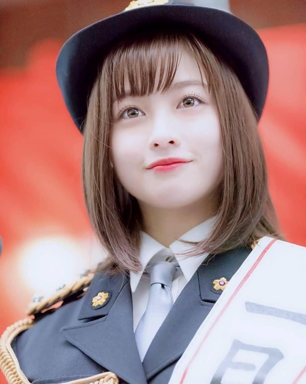 日本女星桥本环奈警服可爱甜美写真