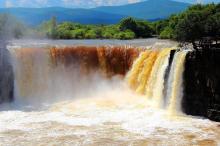 黑龙江镜泊湖吊水楼瀑布