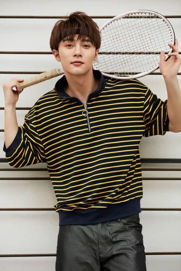 帅气男孩李俊辰