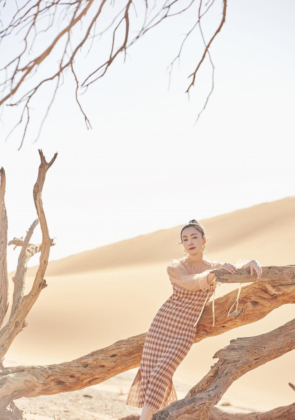 性感迷人御姐陶虹时尚写真