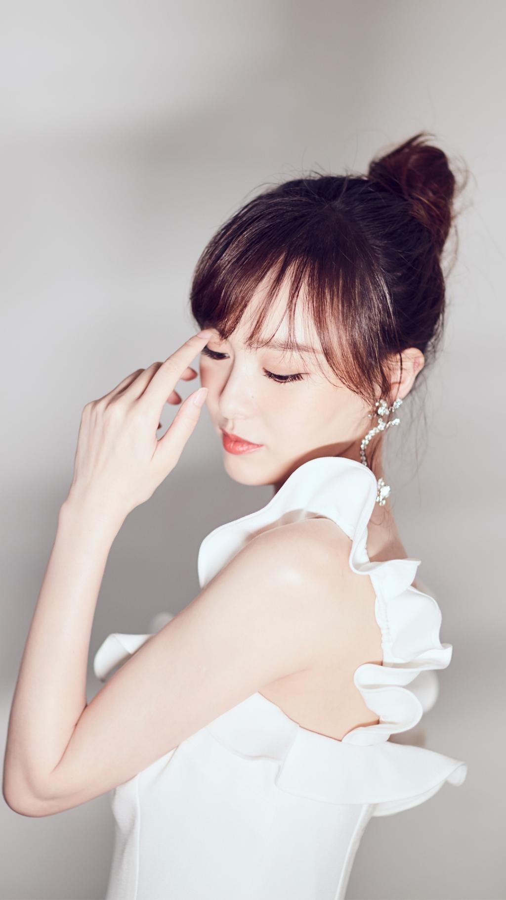 唐嫣甜美时尚写真