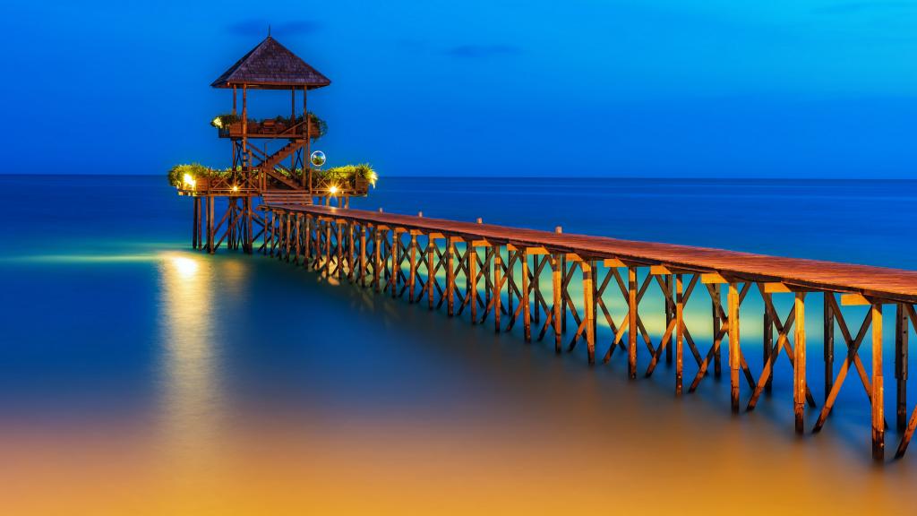 海边的水上栈桥