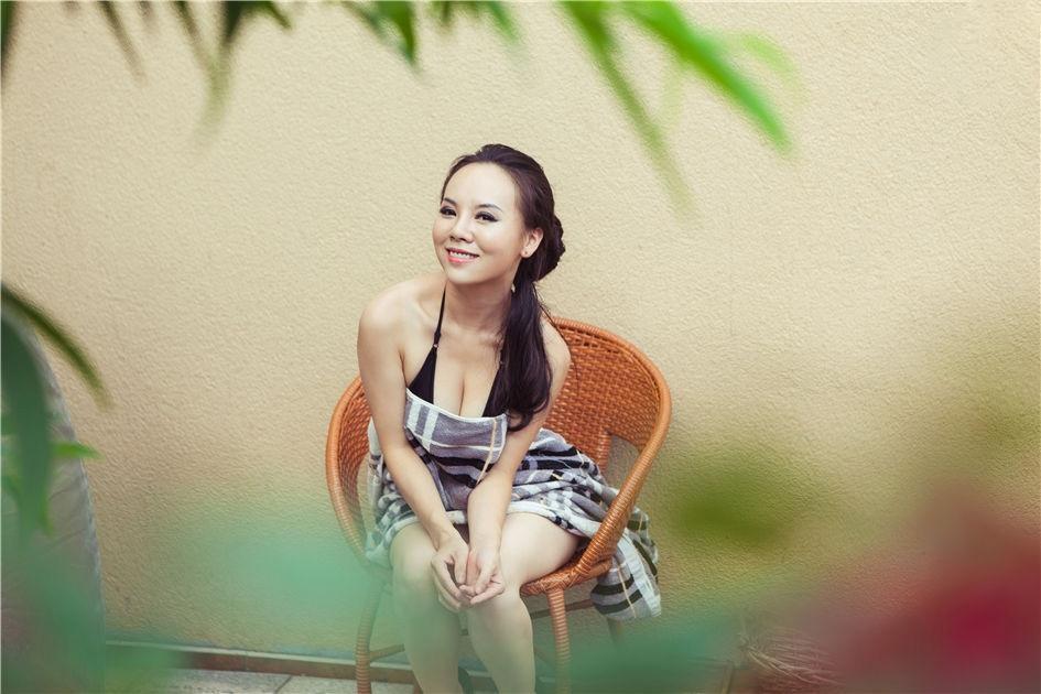 钢管舞高手潘娇娇完美曲线写真