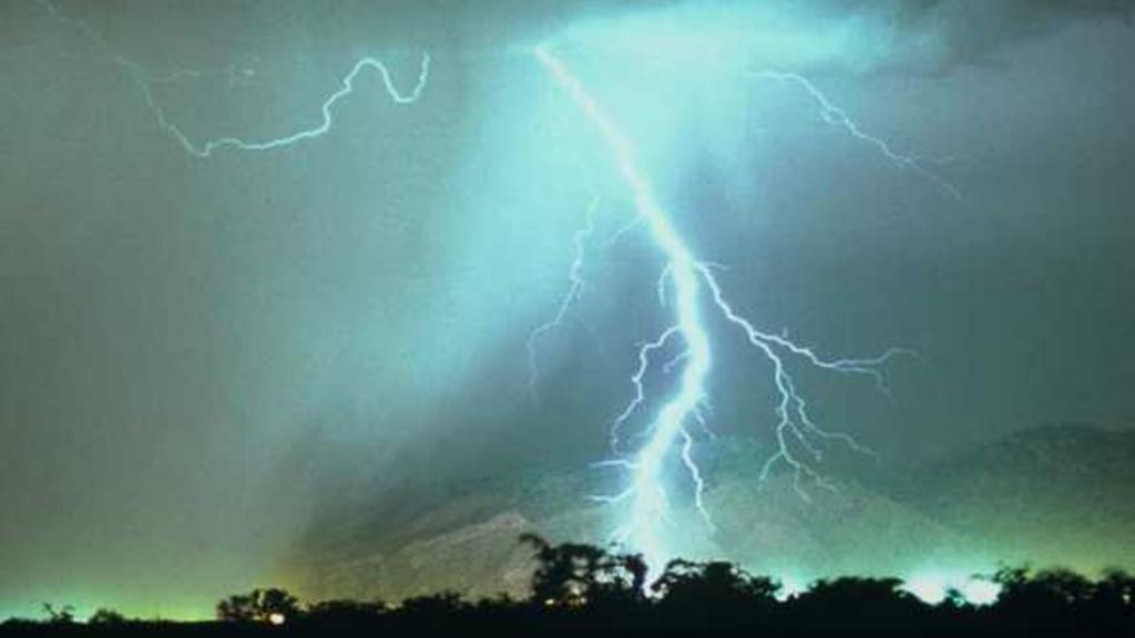 自然景观闪电之光