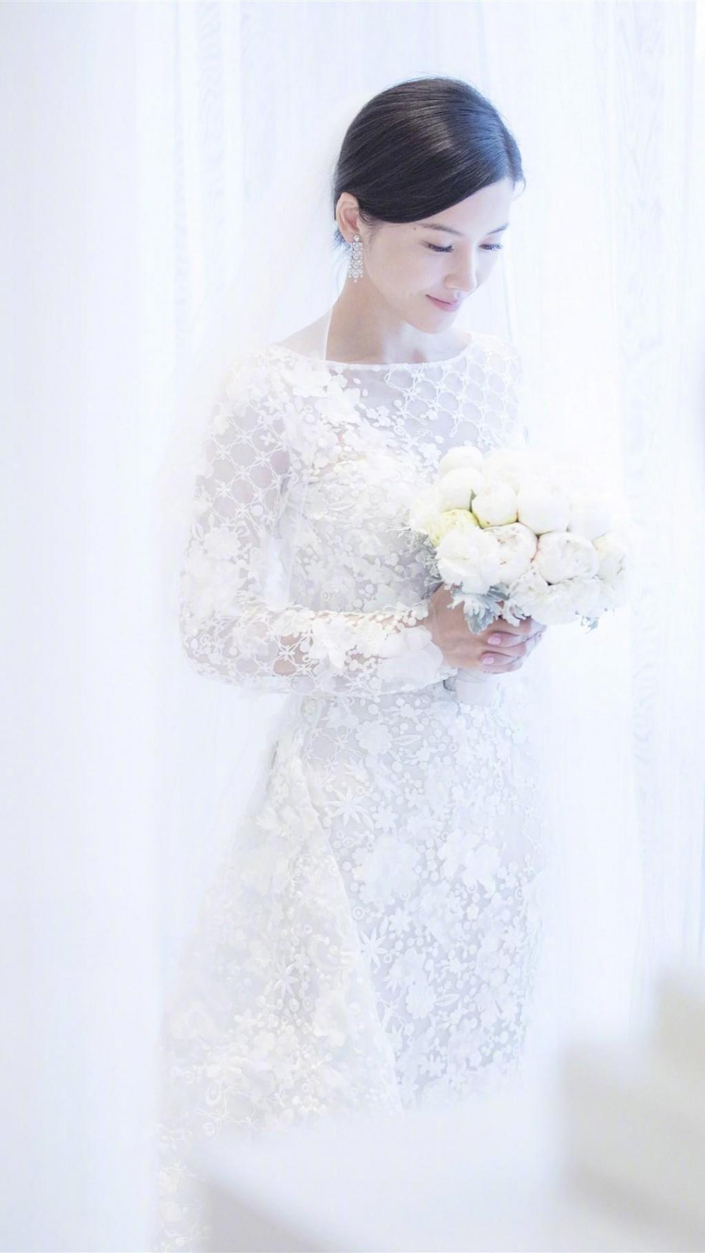 吴中天杨子姗结婚照