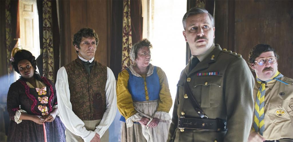 英国奇幻喜剧《鬼屋欢乐送》