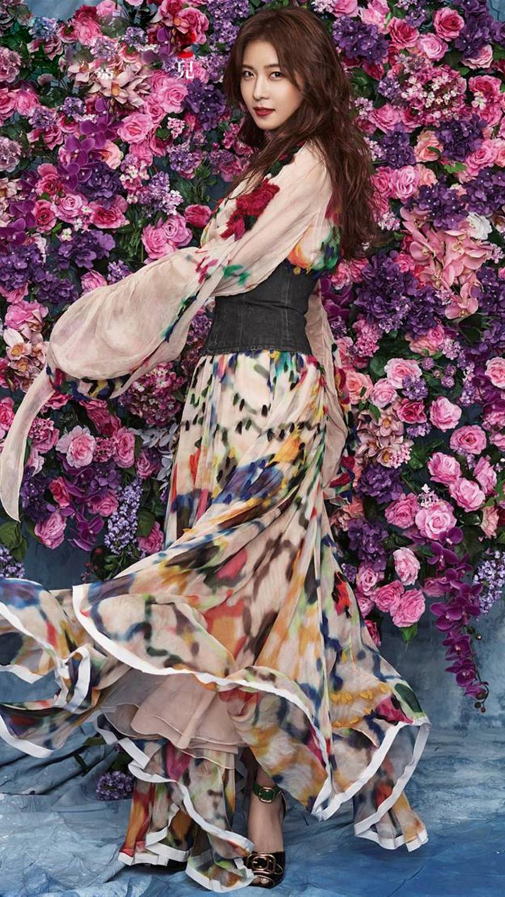 韩国美女河智苑