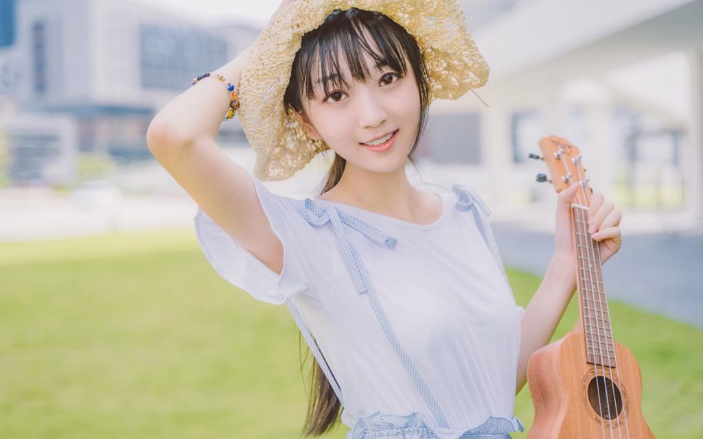 戴草帽的文艺美女写真