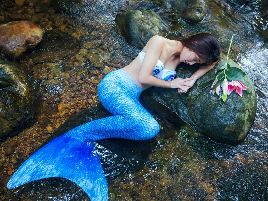 美人鱼溪涧清新写真