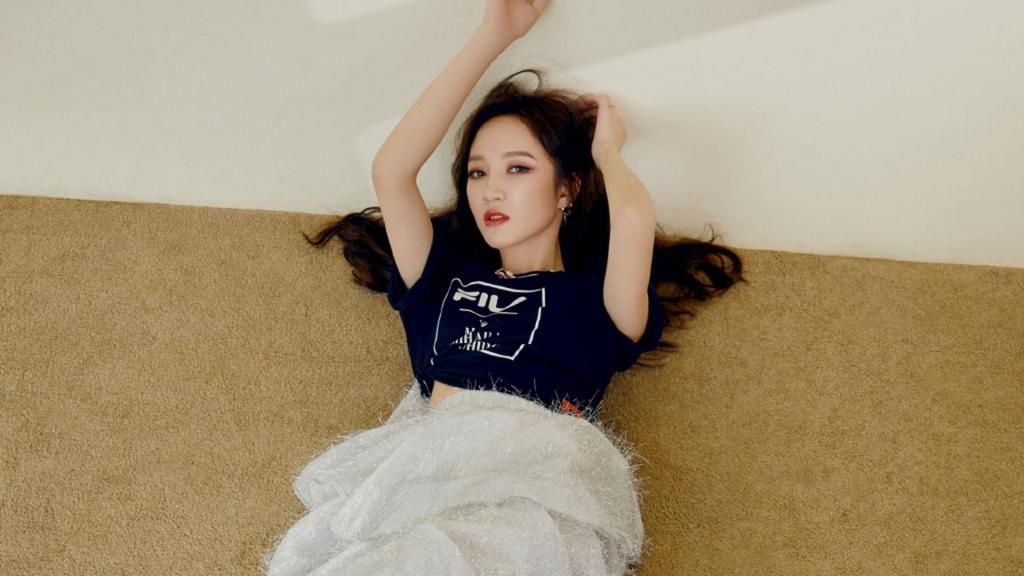 时尚靓丽美女孟佳个人魅力写真