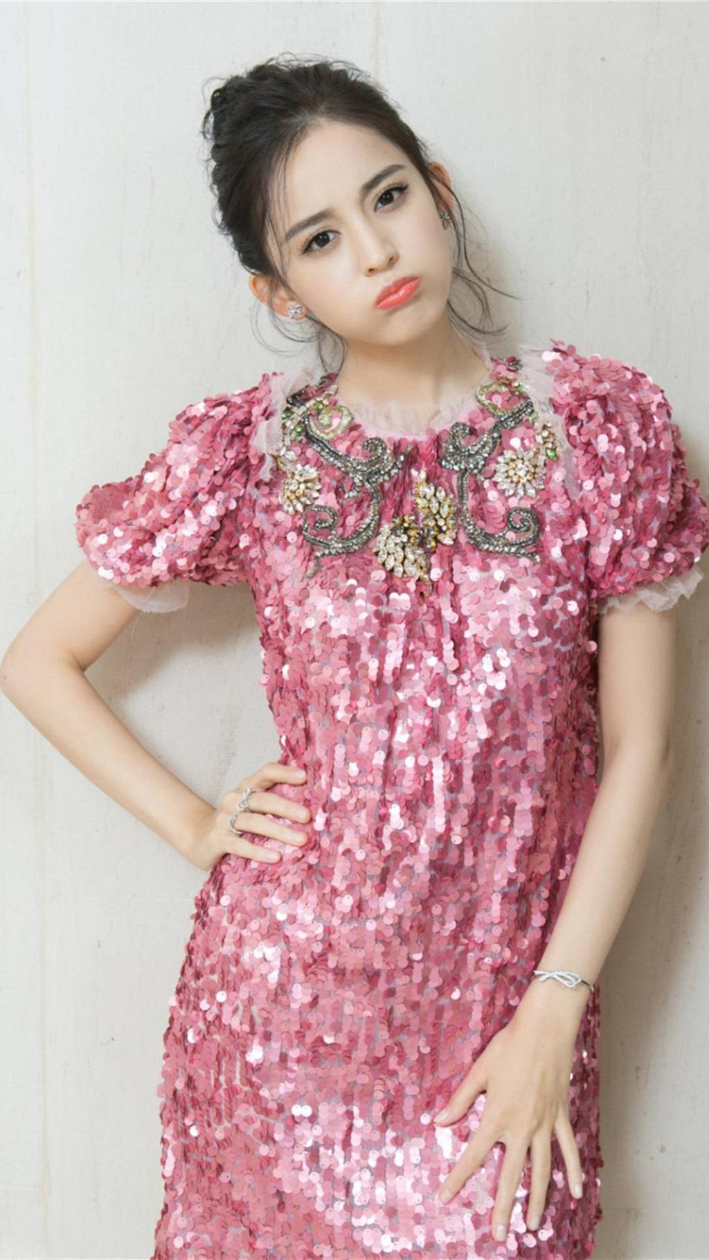 气质美女古力娜扎写真