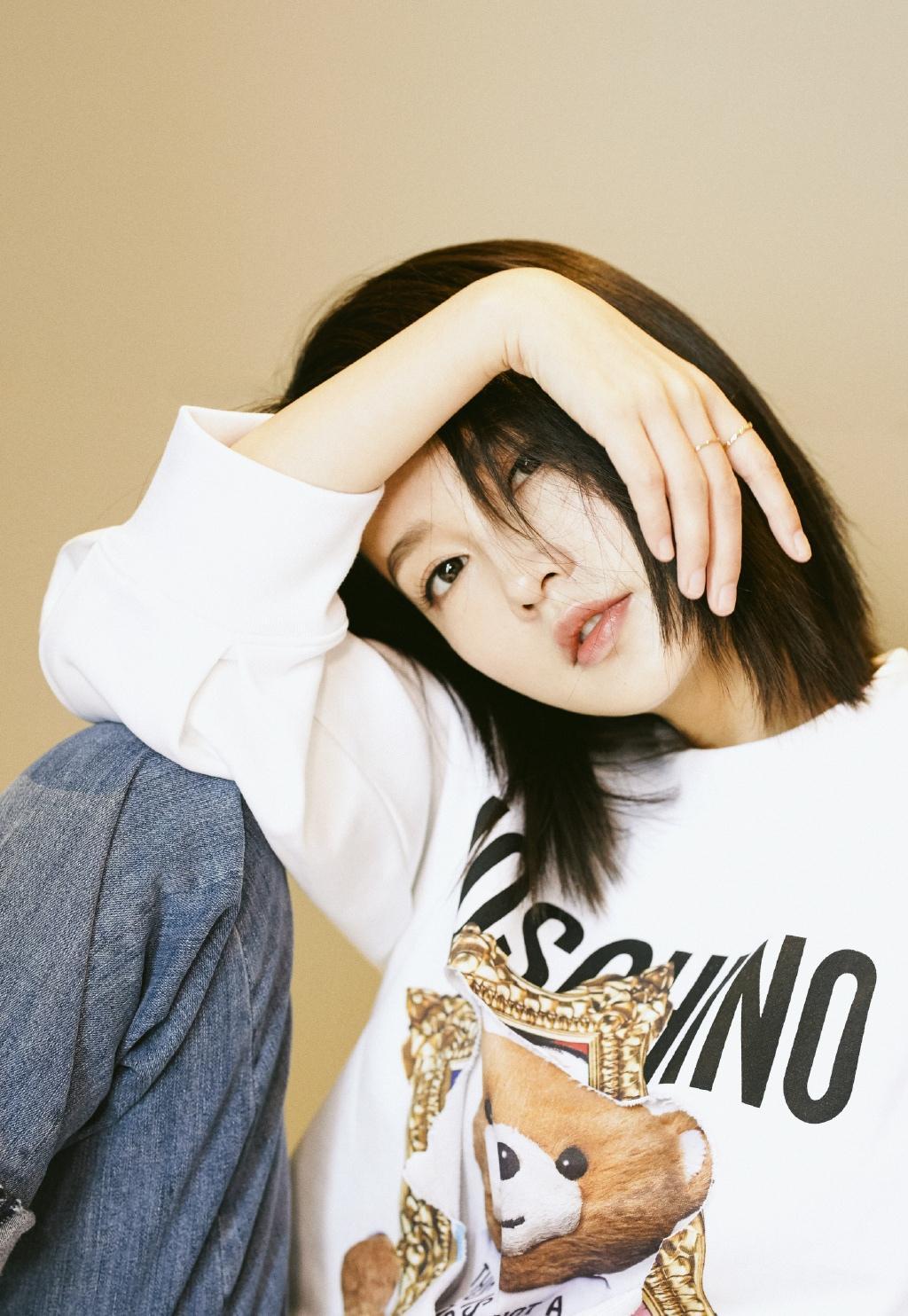 元气少女李沁短发清爽甜美可爱写真