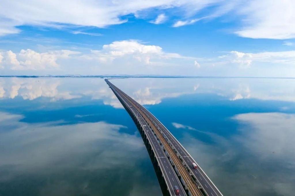 南京天空之镜石臼湖