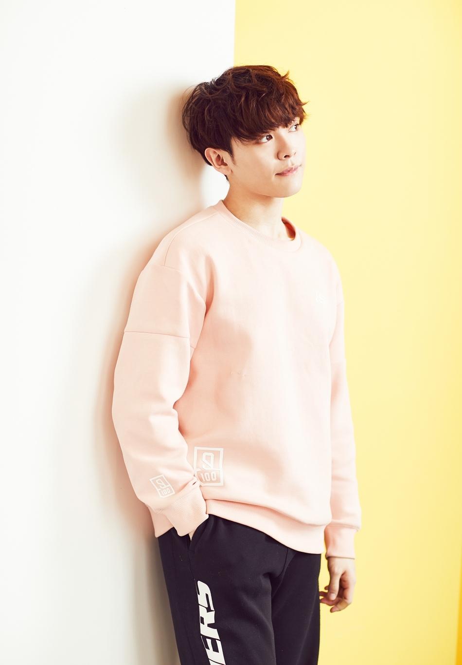 《偶像练习生》尤长婧高清帅气写真