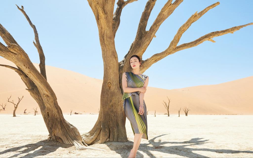 性感迷人御姐陶虹时尚写真