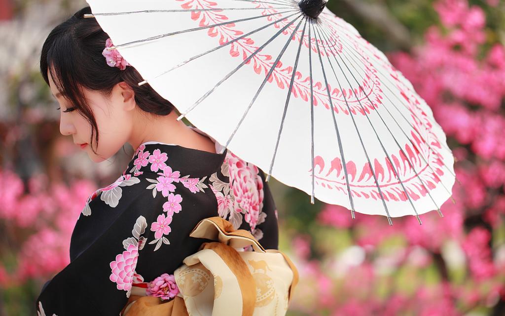 漂亮的和服美女户外写真