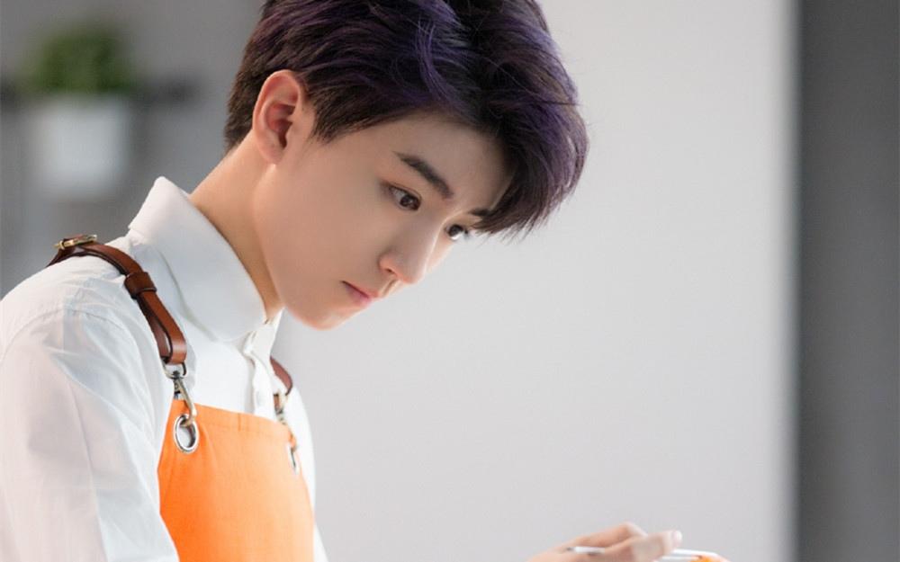 帅气风格偶像王俊凯