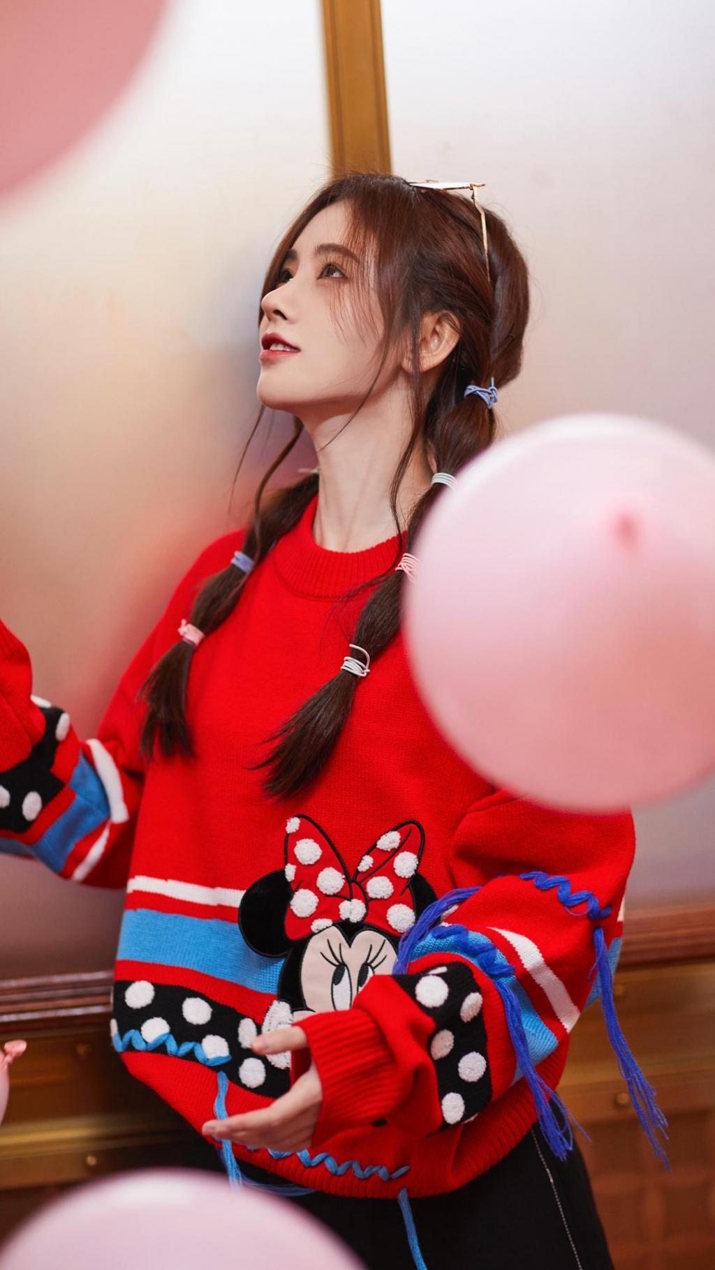 鞠婧祎甜美写真