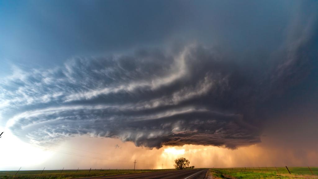 高清壮观的龙卷风
