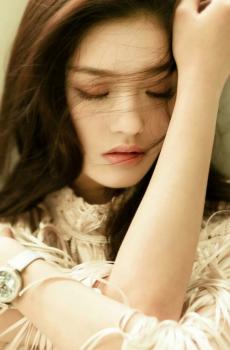 美人鱼林允气质优雅写真