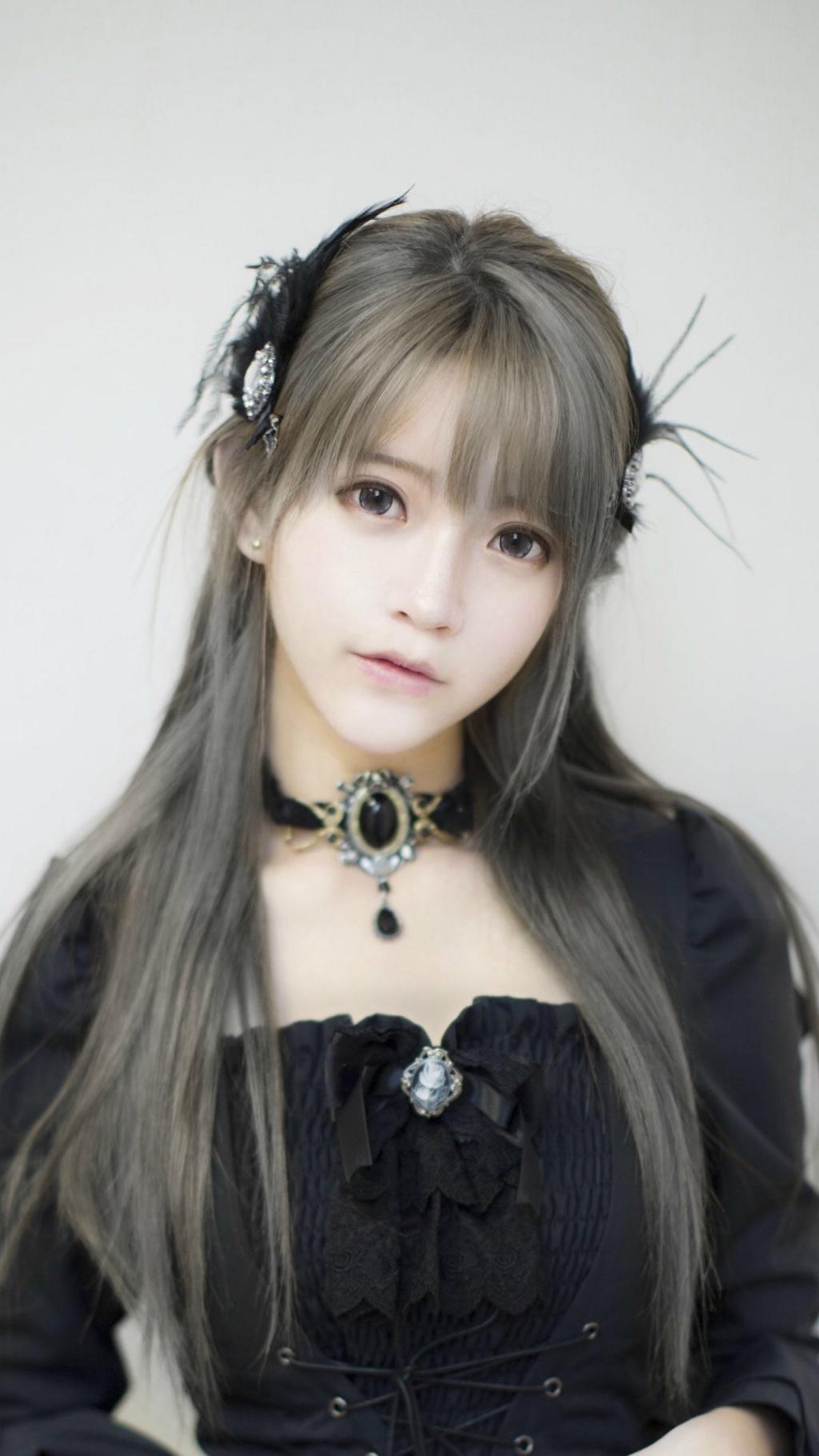 童颜萝莉萌妹白皙迷人写真