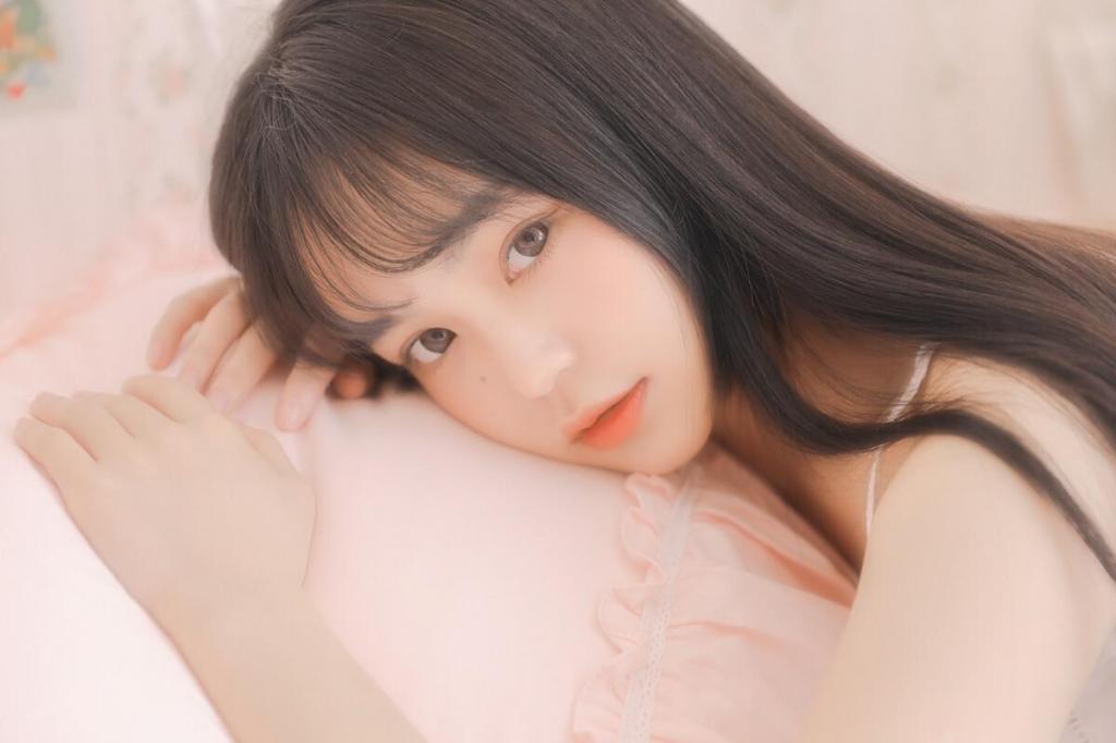 氧气美女温柔甜美私房写真