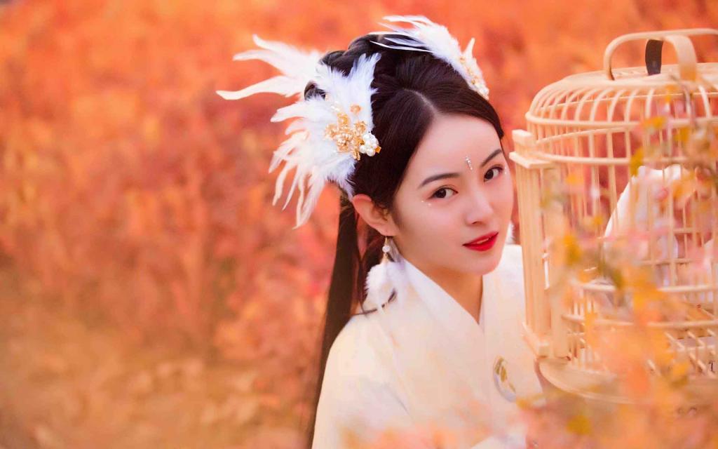 甜美俏皮古装美女写真