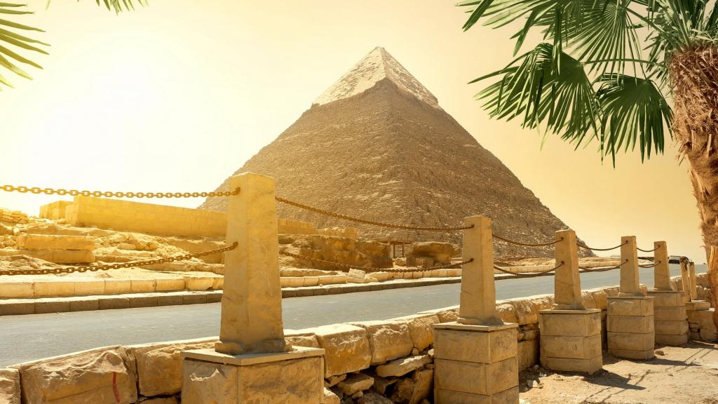 穿越五千年的沧桑，走近埃及金字塔