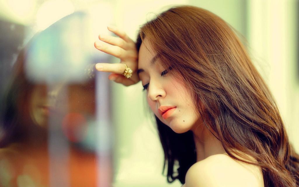 魅惑勾人心魂性感美女迷人写真